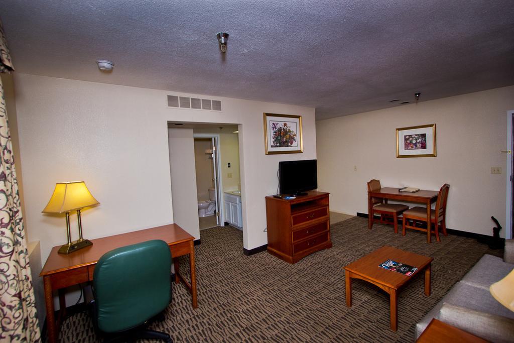 Suburban Extended Stay Hotel Omaha Phòng bức ảnh
