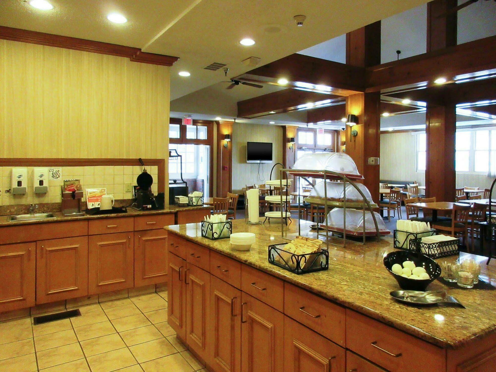 Suburban Extended Stay Hotel Omaha Ngoại thất bức ảnh