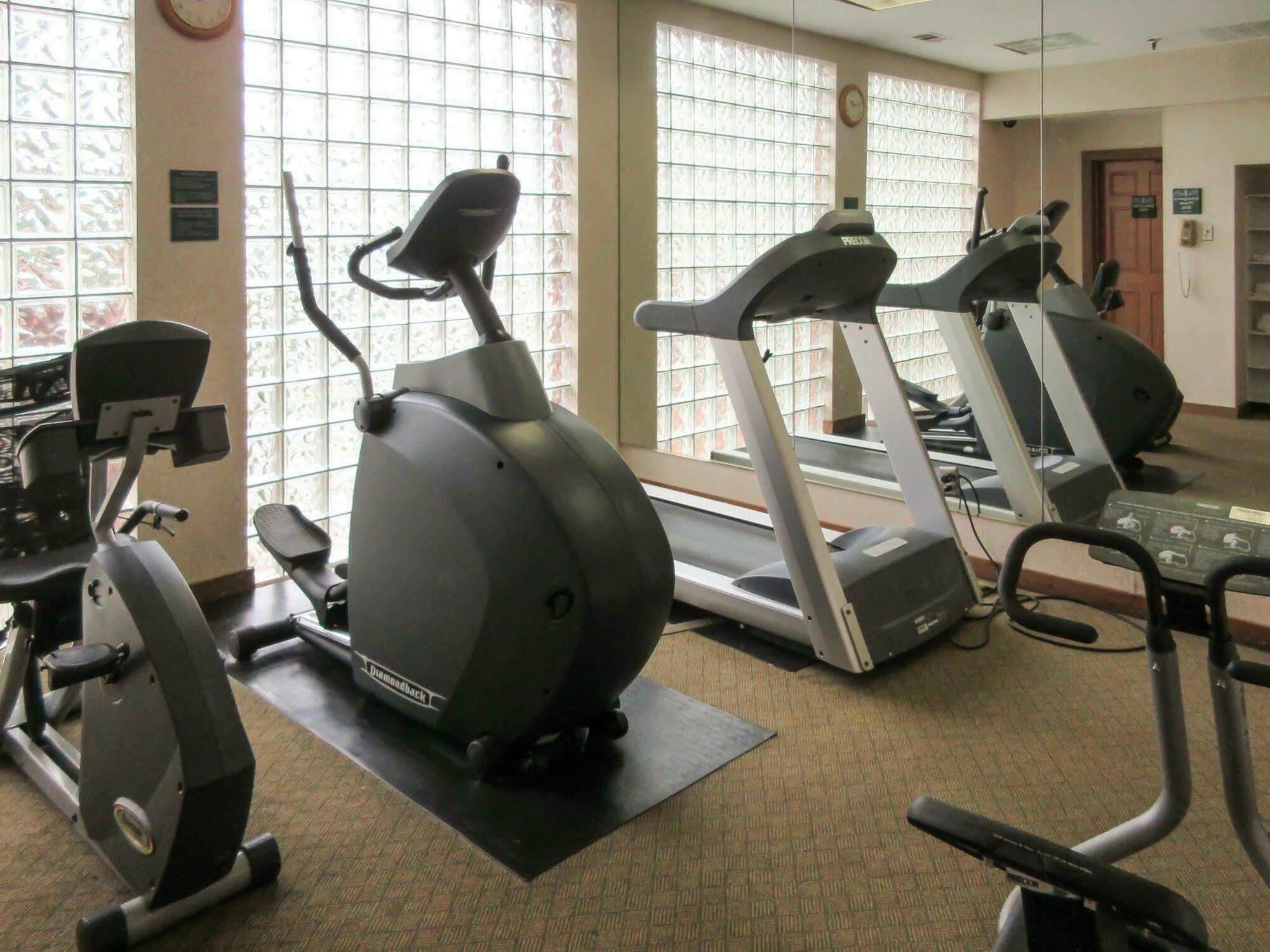 Suburban Extended Stay Hotel Omaha Ngoại thất bức ảnh
